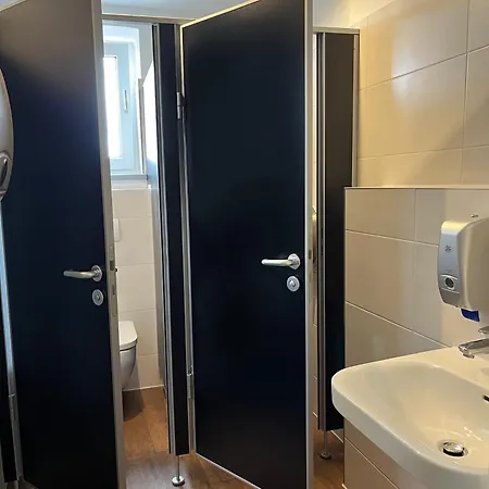 Vandrerhjem Blue Doors Ktv Rostock