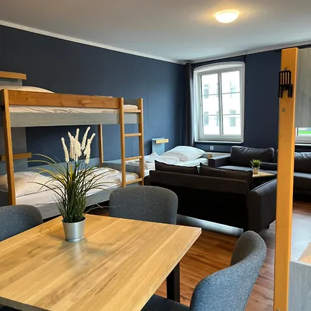 Blue Doors Ktv * רוסטוק