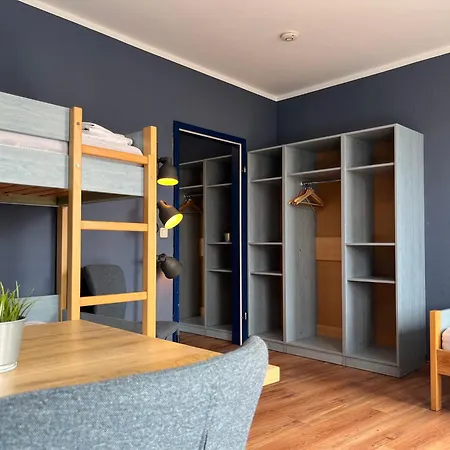 Hostel Blue Doors Ktv