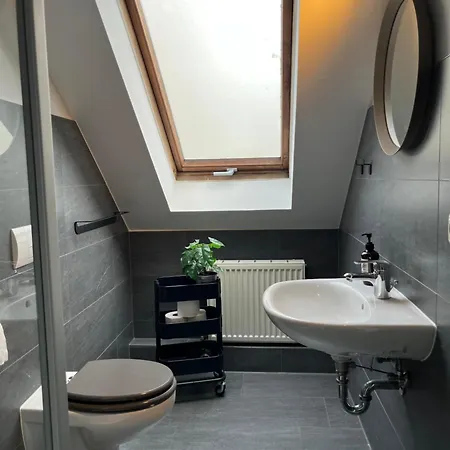 Hostel Blue Doors Ktv *