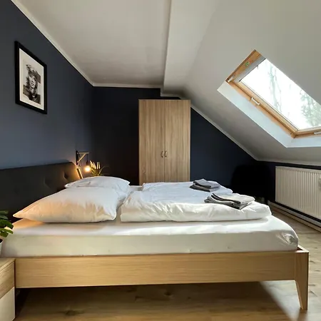 Blue Doors Ktv * רוסטוק