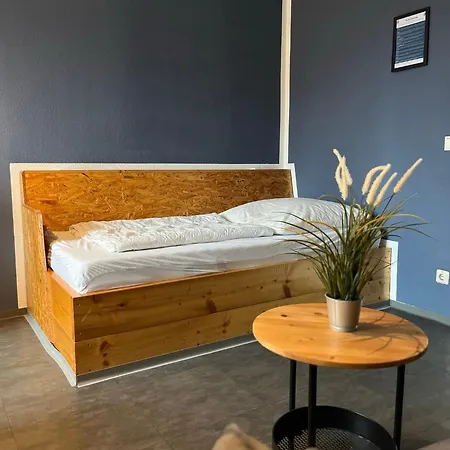 Hostel Blue Doors Ktv