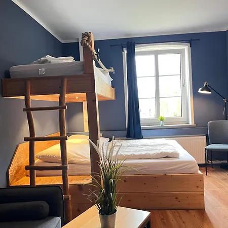 Blue Doors Ktv רוסטוק