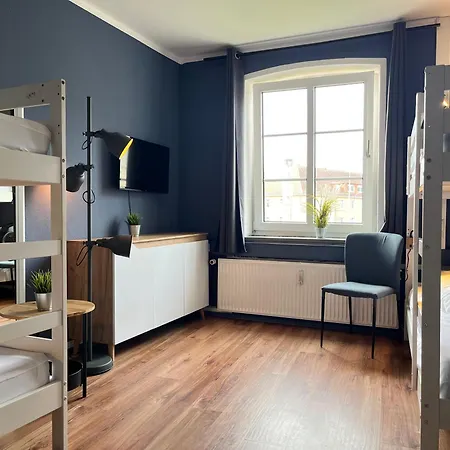 Blue Doors Ktv אכסניה רוסטוק