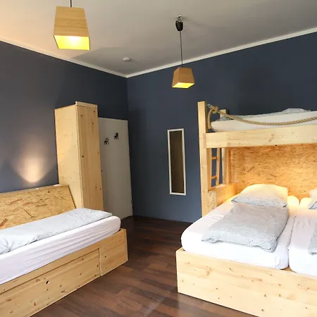 Blue Doors Ktv Hostel