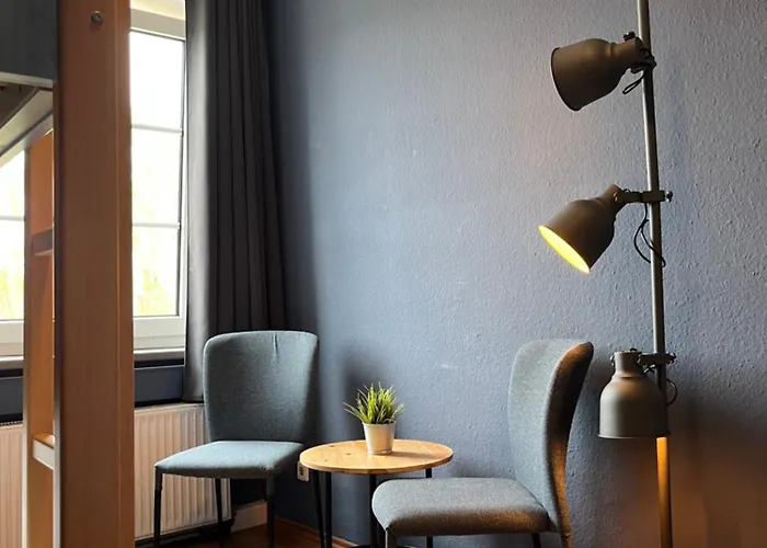 Hostel Blue Doors Ktv