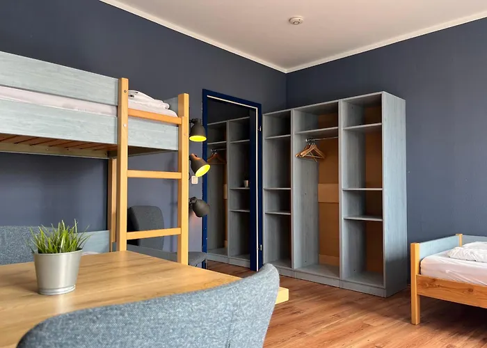 Hostel Blue Doors Ktv