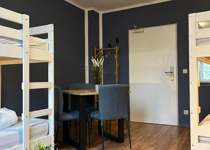 Hostel Blue Doors Ktv *