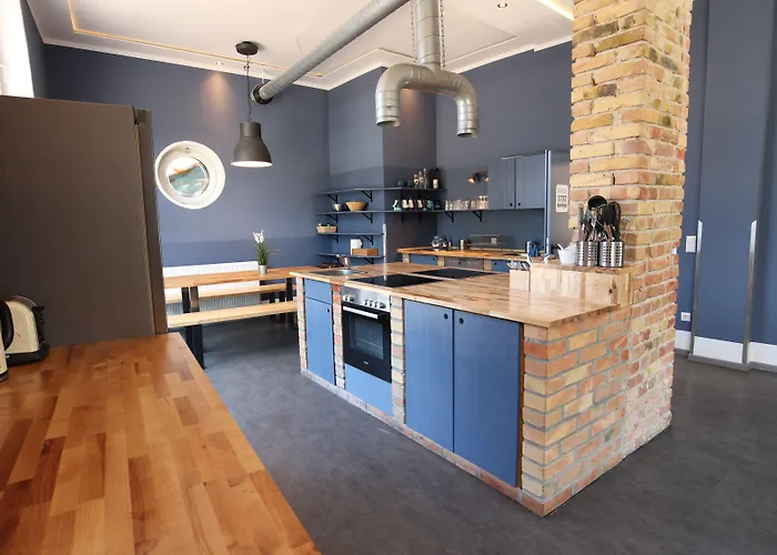 Blue Doors Ktv 로스토크